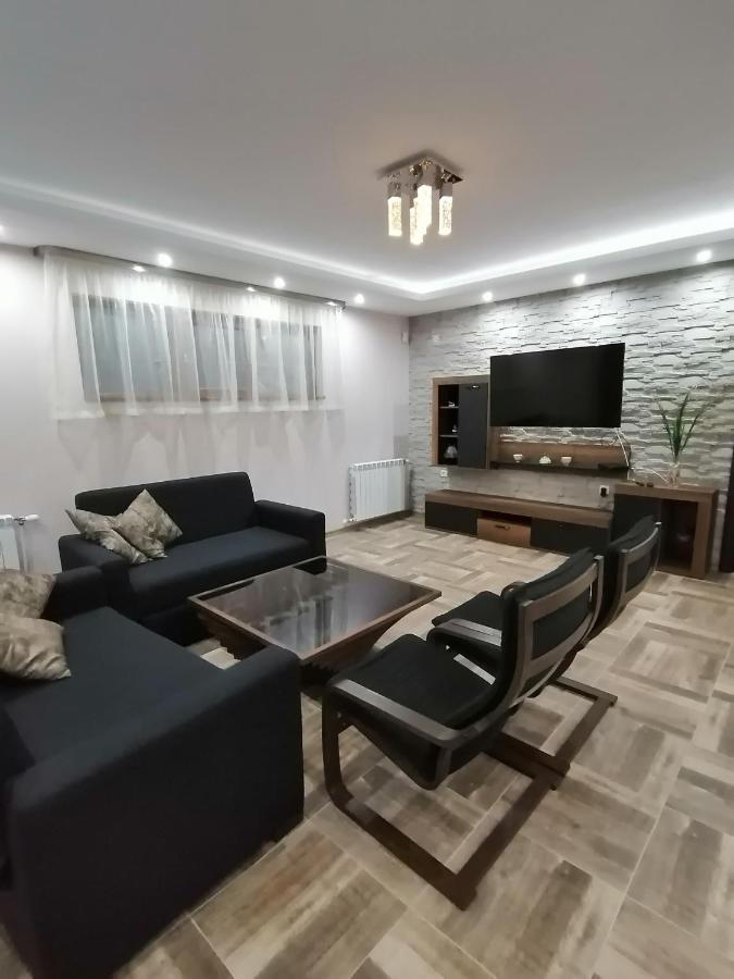 Къща За Гости Радост Guest House Radost 라즐로그 외부 사진